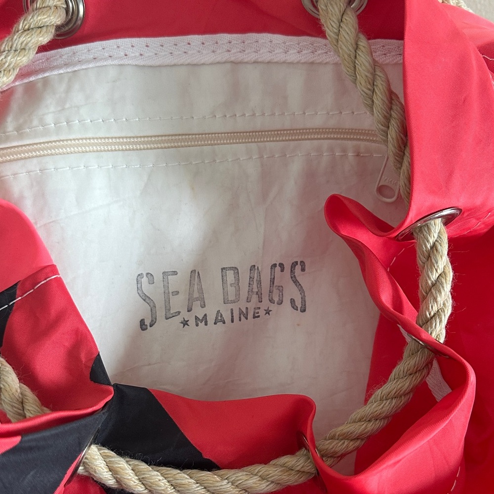 Sea Bags Maine Tote Backpack Coral Sail Bag Rope Handle NEW! - Picture 10 of 10